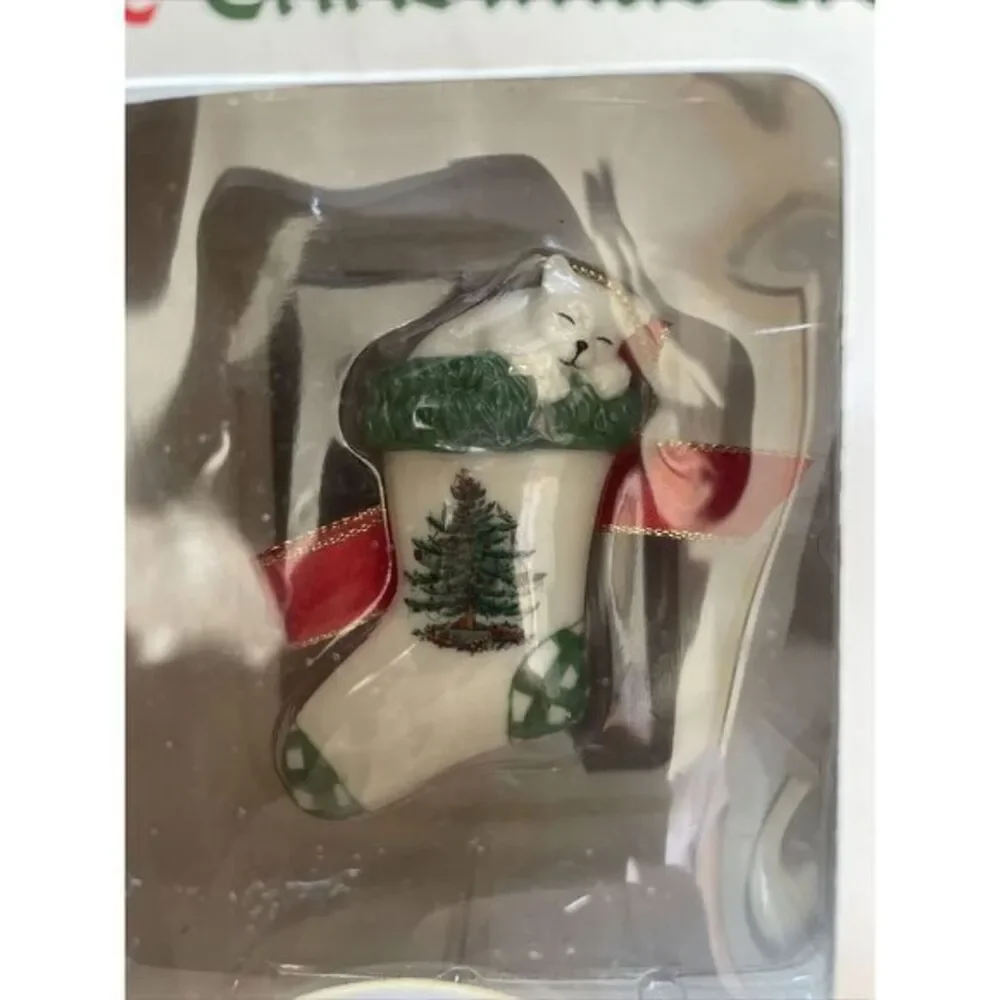 Spode Christmas Tree Collection Porcelain Socking with a Kitten Cat Ornament NEW